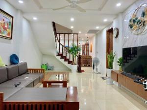 Nhà đẹp Đình Thôn Mỹ Đình phân lô , ô tô gần , DT 59m x4T MT 4m giá 12,5 tỷ